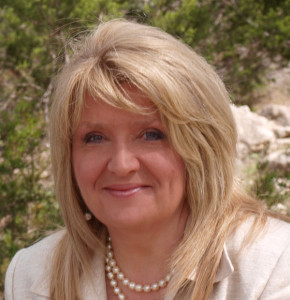 Author Debbie Baumgarten